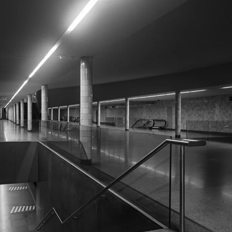 Estação de Metro S. Bento, Álvaro Siza · Porto — photograph 2 of 11