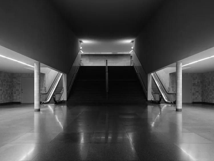 Estação de Metro S. Bento, Álvaro Siza · Porto — photograph 3 of 11