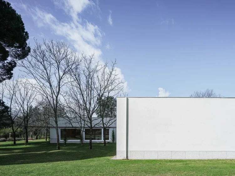 Fundação Gramaxo, Álvaro Siza — photograph 7 of 20