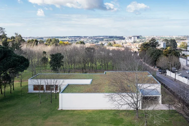 Fundação Gramaxo, Álvaro Siza — photograph 5 of 20