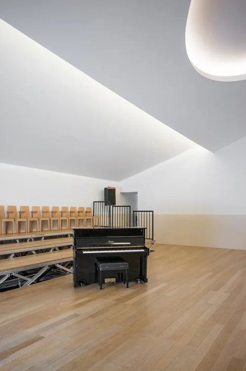 Escola de Música de Llinars, Álvaro Siza · Llinars del Vallès — photograph 14 of 26