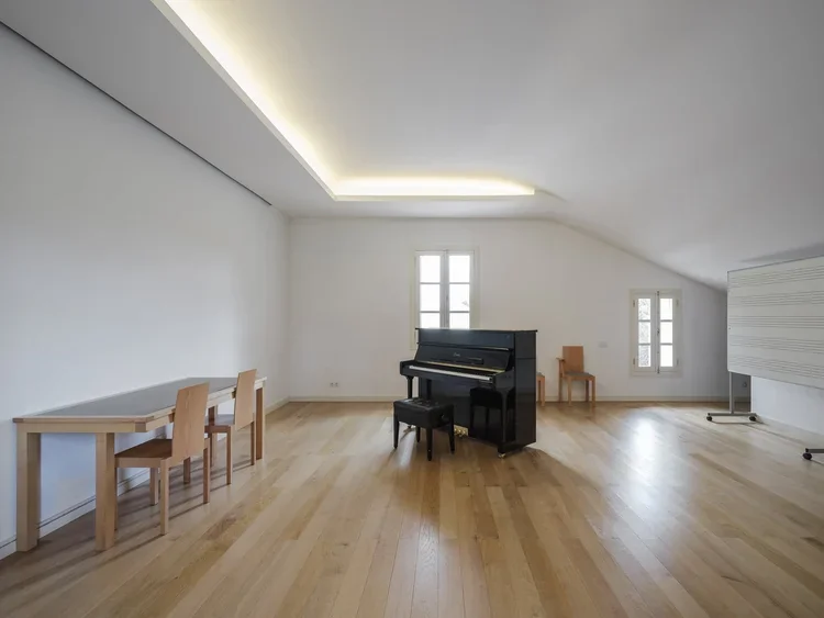 Escola de Música de Llinars, Álvaro Siza · Llinars del Vallès — photograph 17 of 26