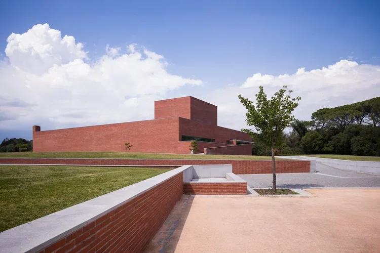Escola de Música de Llinars, Álvaro Siza · Llinars del Vallès — photograph 15 of 26