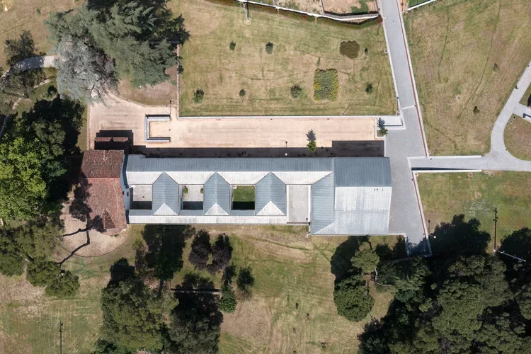 Escola de Música de Llinars, Álvaro Siza · Llinars del Vallès — photograph 13 of 26