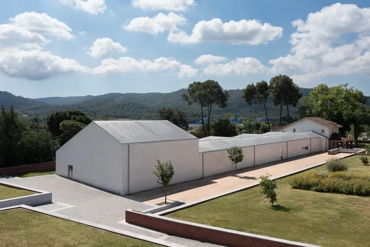 Escola de Música de Llinars, Álvaro Siza · Llinars del Vallès — photograph 25 of 26