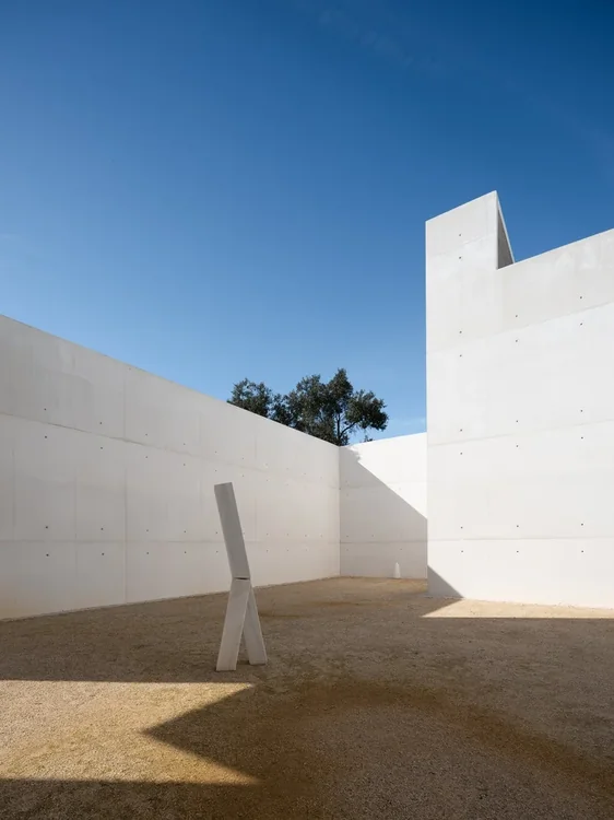 Escultura Aberta, Álvaro Siza — photograph 6 of 26
