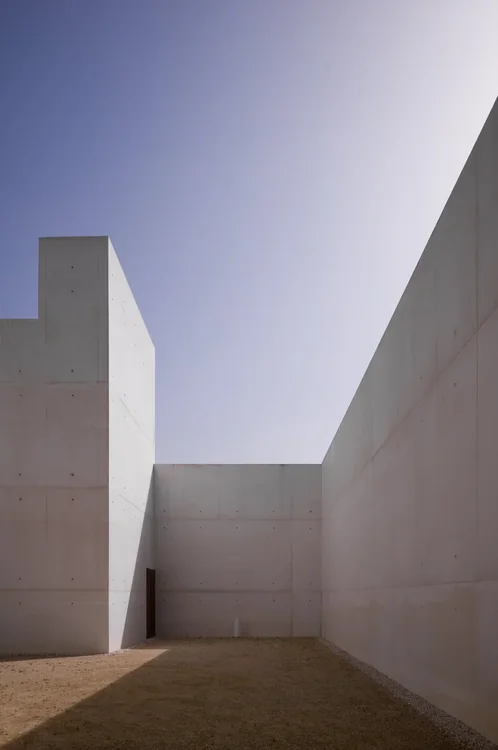 Escultura Aberta, Álvaro Siza — photograph 2 of 26