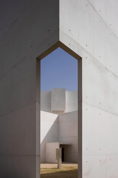 Escultura Aberta, Álvaro Siza — photograph 4 of 26