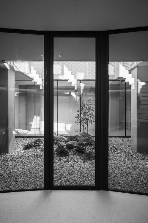 CAM Gulbenkian — photograph 14 of 24