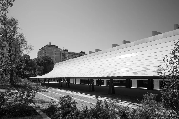 CAM Gulbenkian — photograph 12 of 24