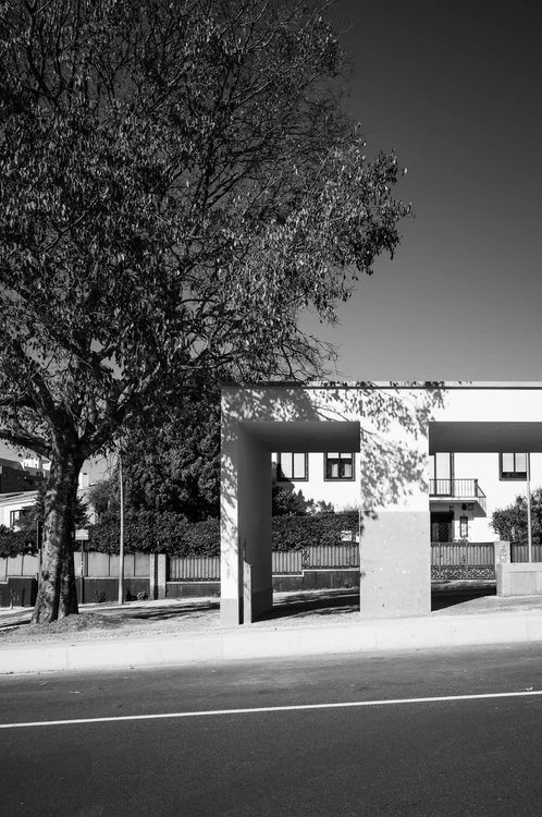 Av. Marechal · Metro, Álvaro Siza + Tiago Figueiredo — photograph 2 of 24