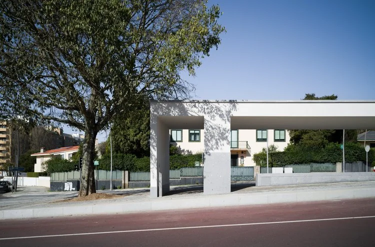 Av. Marechal · Metro, Álvaro Siza + Tiago Figueiredo — photograph 8 of 24