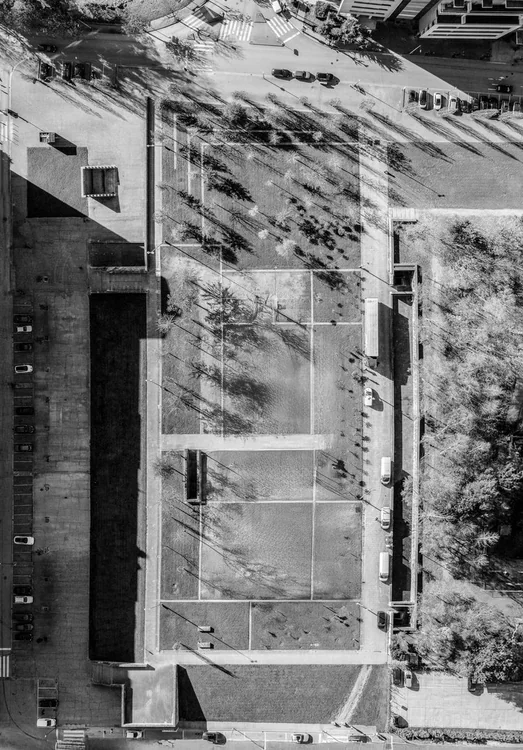 Praça Dr. Matos Machado, Álvaro Siza — photograph 6 of 26