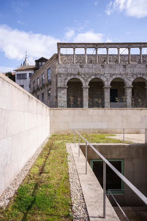 Solar dos Magalhães, Álvaro Siza — photograph 11 of 26
