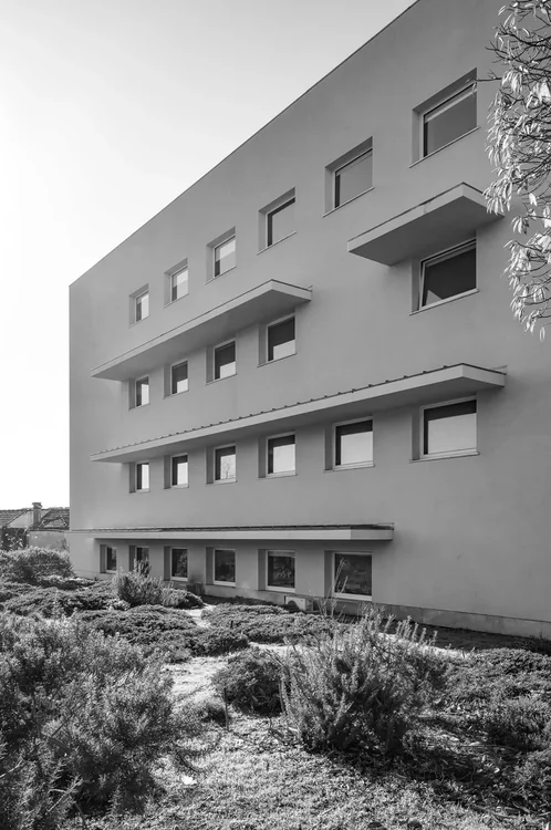 ALX · Aleixo Office Building, Álvaro Siza · Porto — photograph 11 of 26